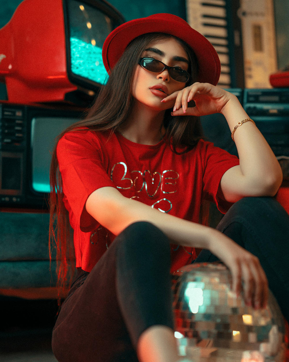 De ce șepcile și tricourile vintage sunt must-have în garderoba ta