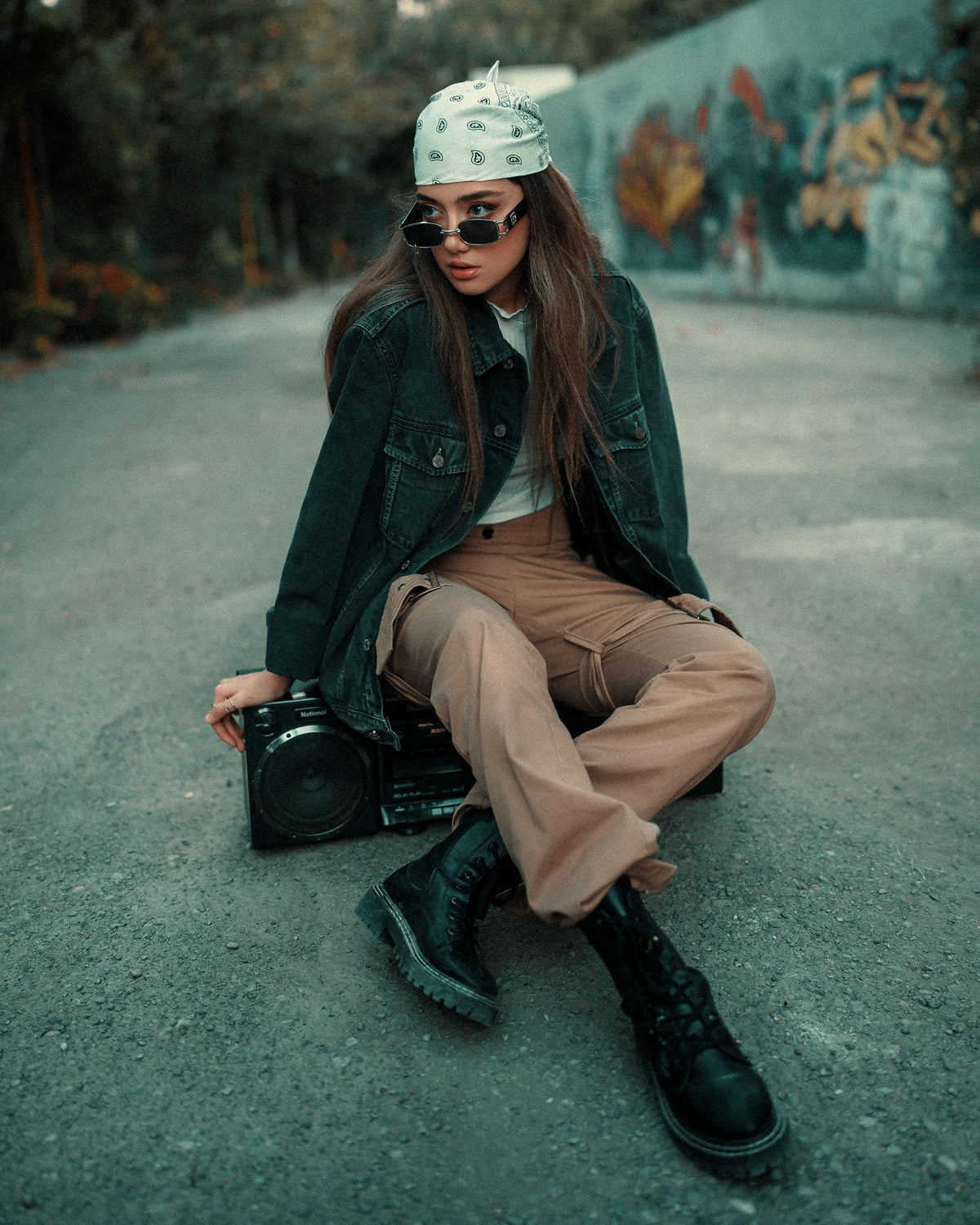 Cum să combini șepcile și tricourile retro pentru un look autentic